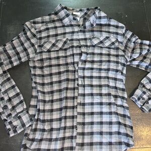 Columbia Black and Gray Casual Button Down Shirt